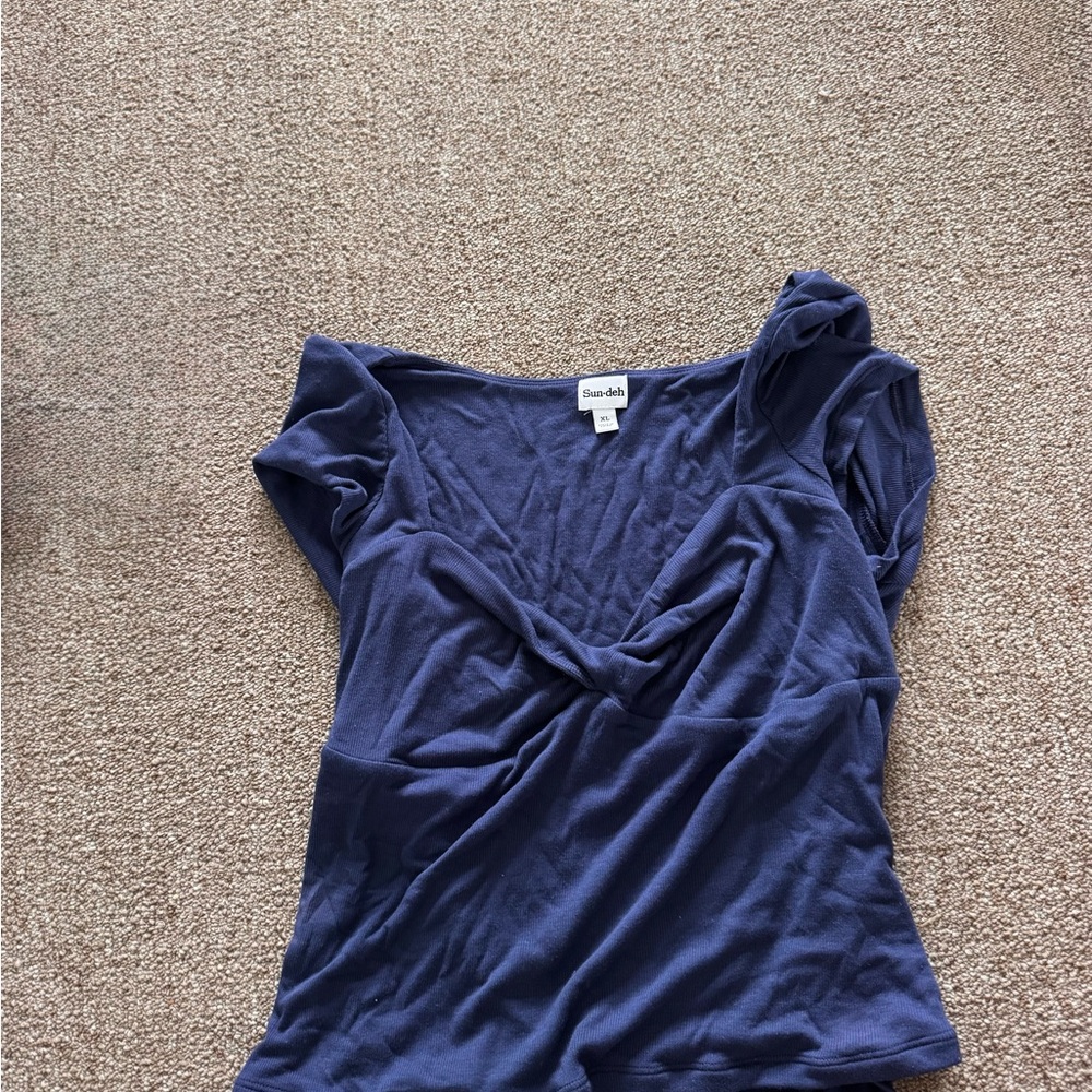 Artizia Sun-deh Navy Twist Front Top – Size XL